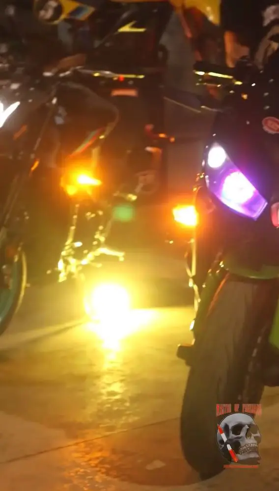 skip-lazy motos expo